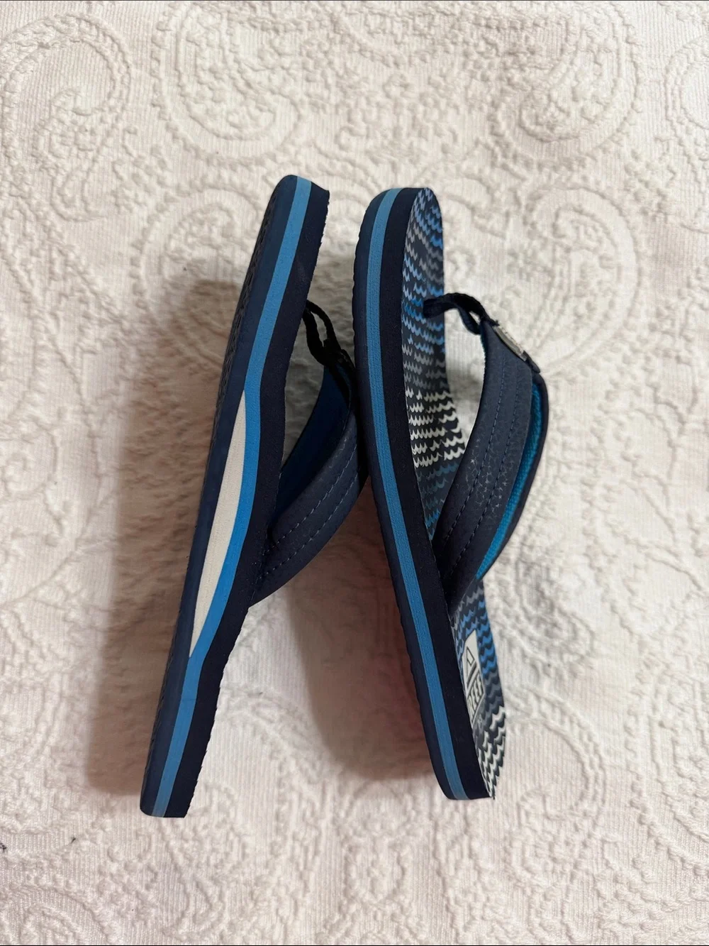 Reef Kids Print Flip Flops Size 2-3 (Big Kids) Blue Wave Design